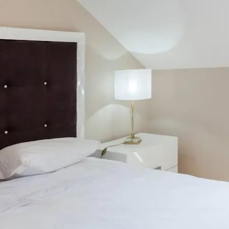 Guestready - Beige Glamour * Porto